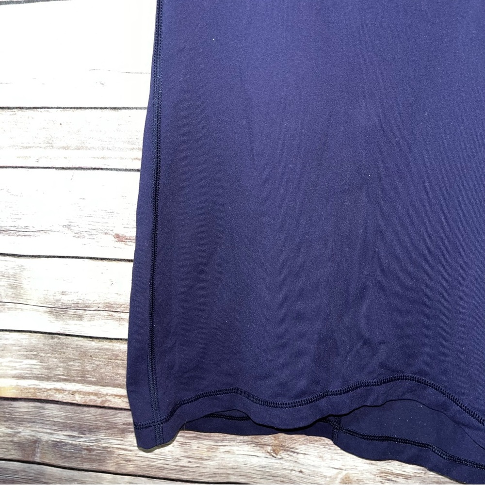 Lululemon Size 4 Blue racerback top tees athletic wear - Picture 3 of 7